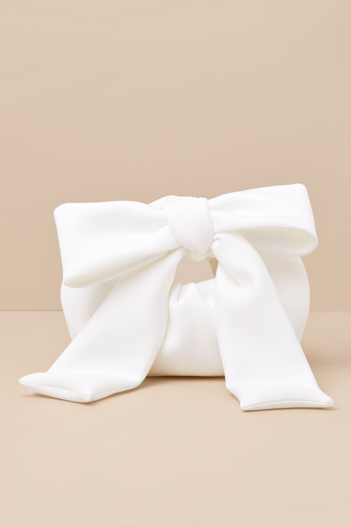 Bowie Ivory Bow Handbag