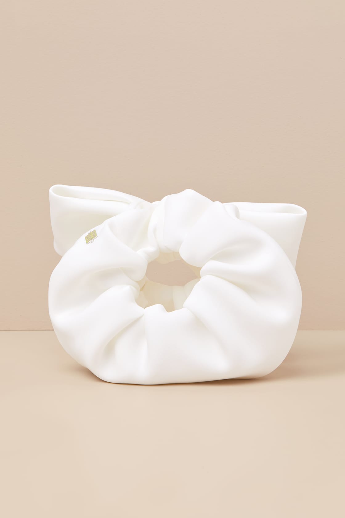 Bowie Ivory Bow Handbag